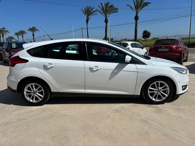 FORD FOCUS BUSINESS 1.5 TDCI AUTO SPANISH LHD IN SPAIN 105000 MILES SUPERB 2016